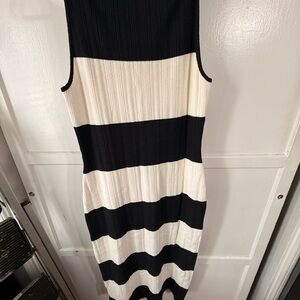 Abercrombie & Fitch Black and Cream Striped Midi Dress